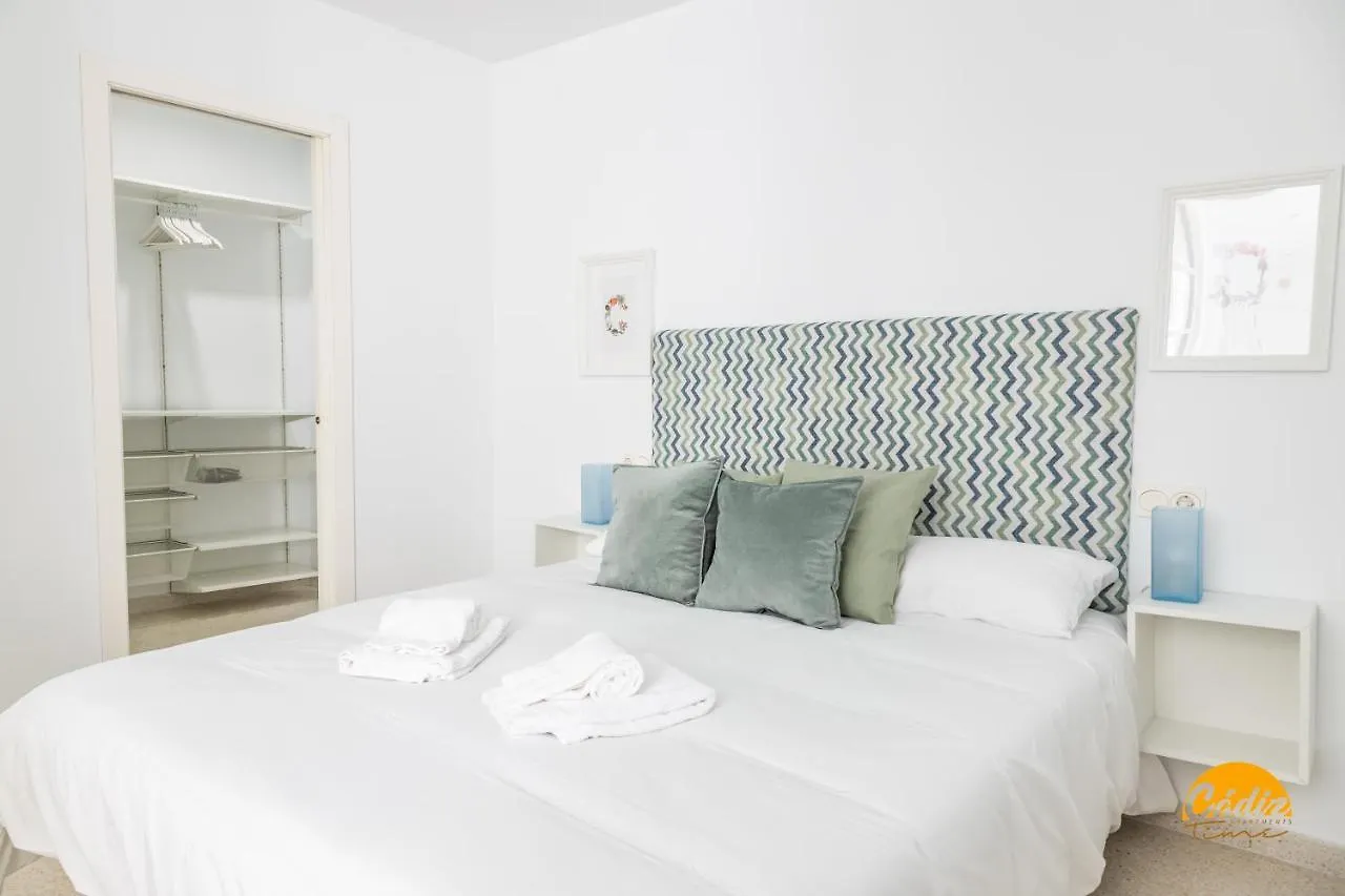 Green Home By Cadiz Time Apartment